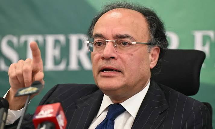 Finance Minister Muhammad Aurangzeb meets Honeywell Technologies delegation in Washington to discuss Pakistan refinery modernization