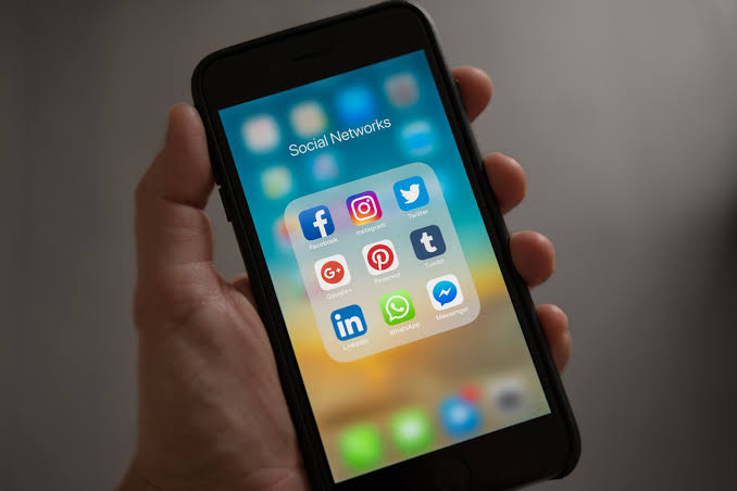 FBR imposes 10% withholding tax on social media earnings of non-filer influencers and digital content creators.